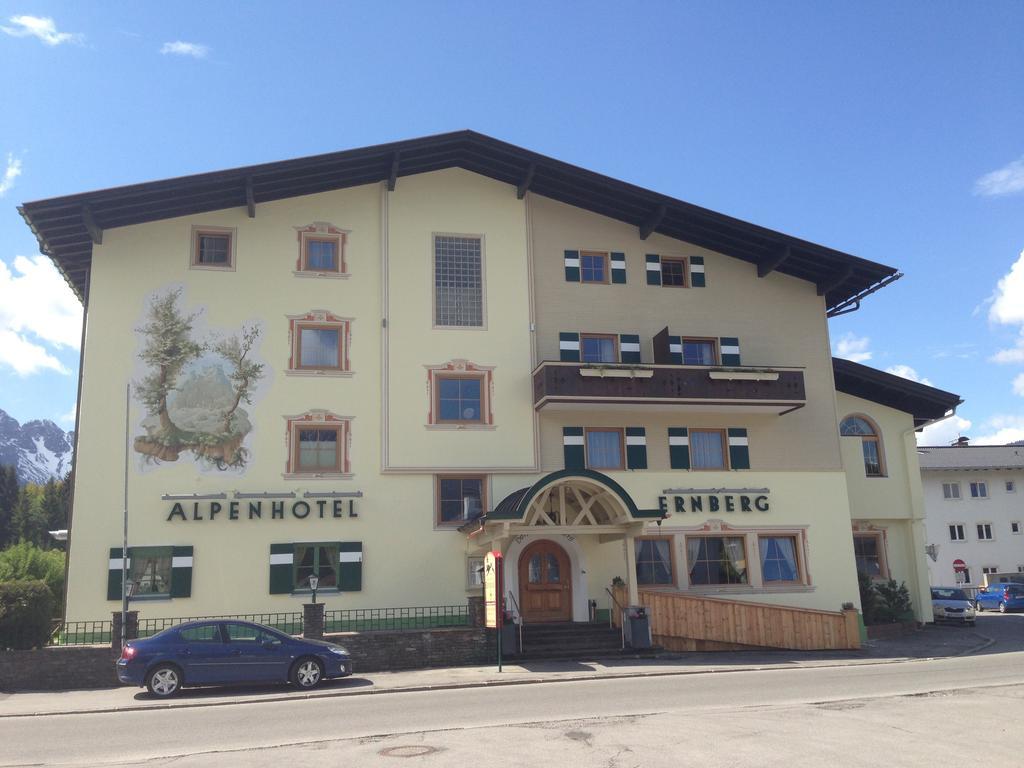 Alpenhotel Ernberg Reutte Bagian luar foto
