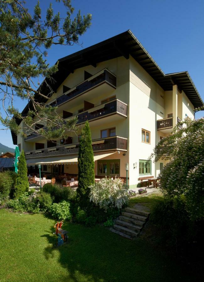 Alpenhotel Ernberg Reutte Bagian luar foto